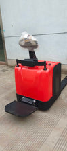 Charger l&#39;image dans la galerie, electric rider pallet jack for sale