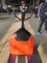 Charger l&#39;image dans la galerie, electric pallet jack